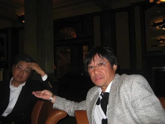 ホテルバーにて